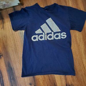 Adidas T-Shirt